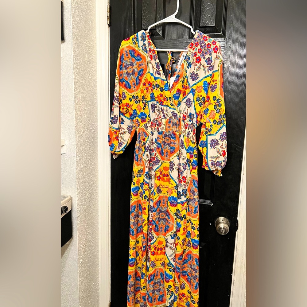 Floral Cold Shoulder Maxi Dress Sz.Small